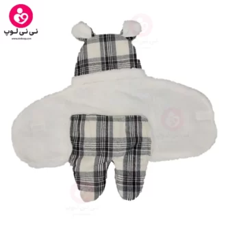 قنداق فرنگی پیچازی از برند momiland مدل باربری سفید مشکی