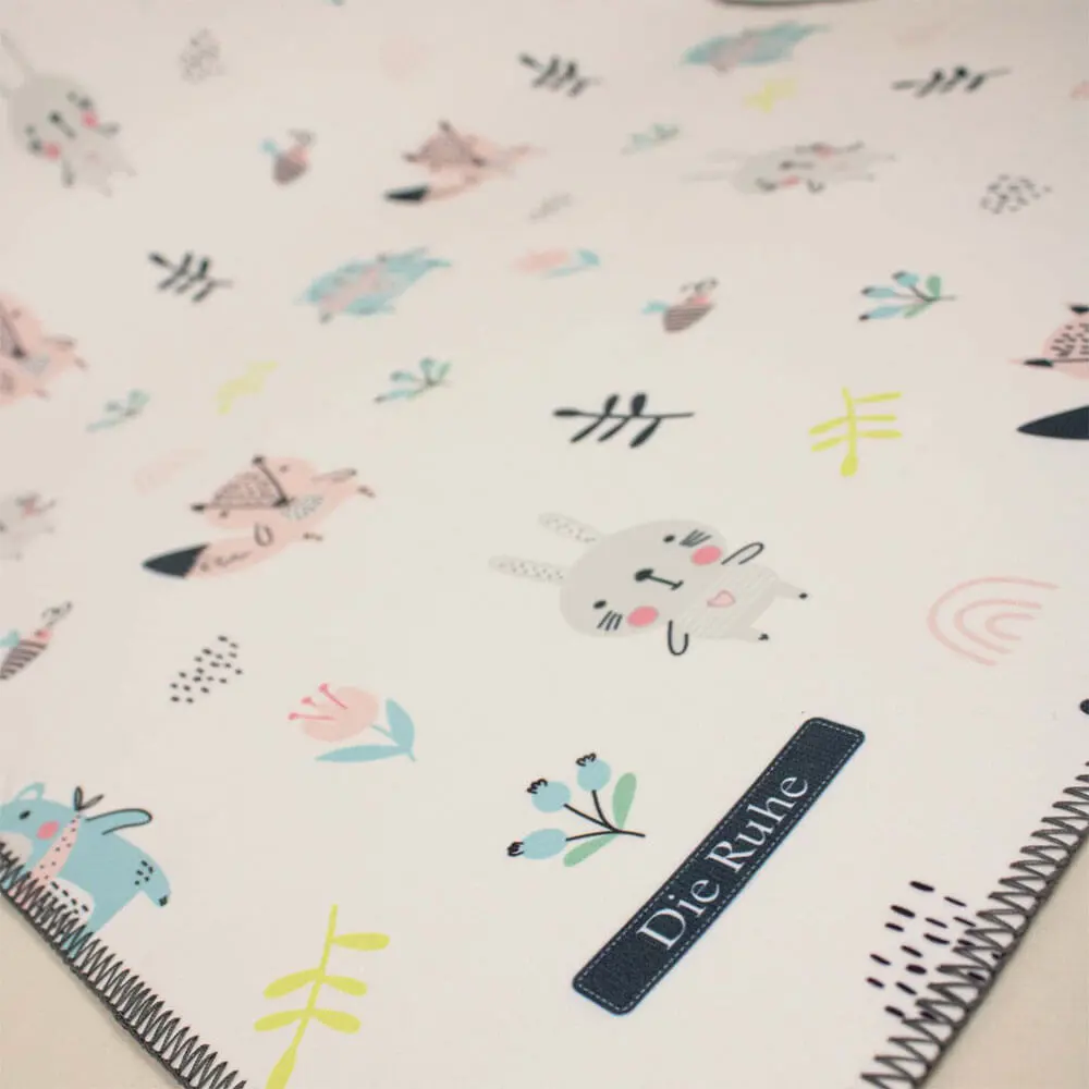 زیرانداز تعویض ضد آب دی روحه Die Ruhe طرح بیشه 2